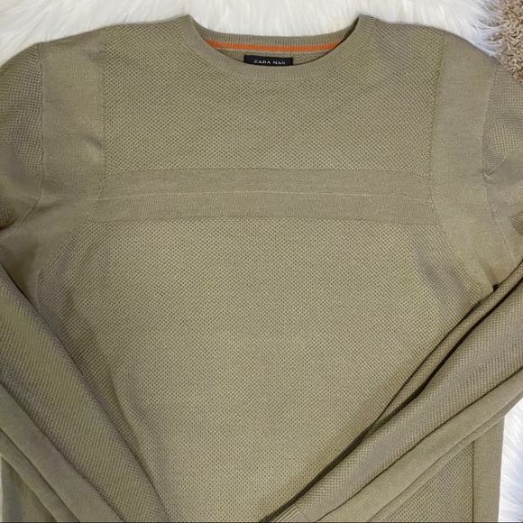 Zara Sweater - Picture 2 of 4